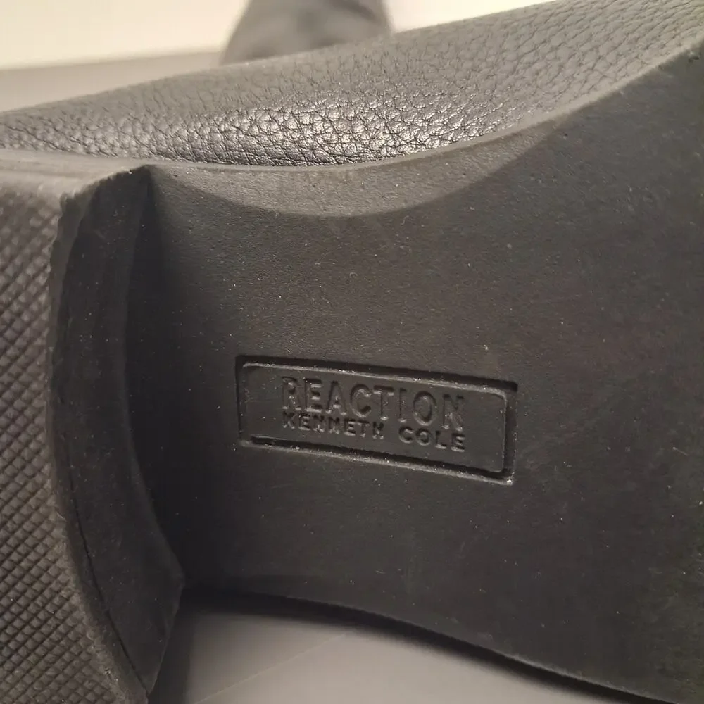Kenneth Cole WMS 10M Black Leather Ankle Booties